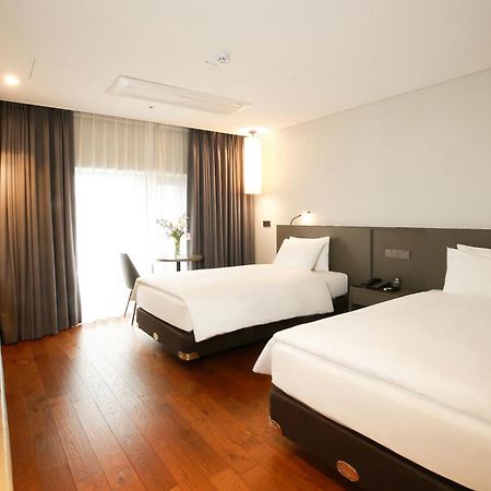 Westernlife Hotel Iksan Rom bilde