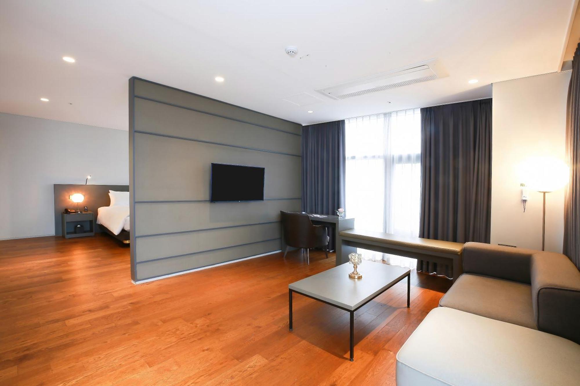 Westernlife Hotel Iksan Rom bilde